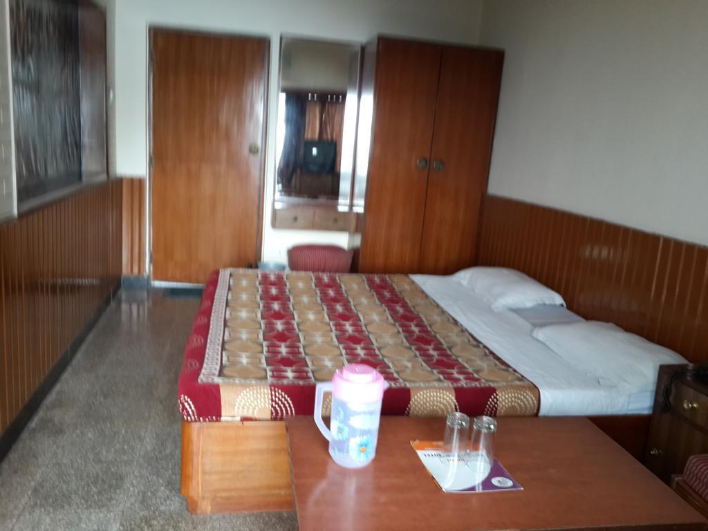 Valley View Hotel Mussoorie Eksteriør billede
