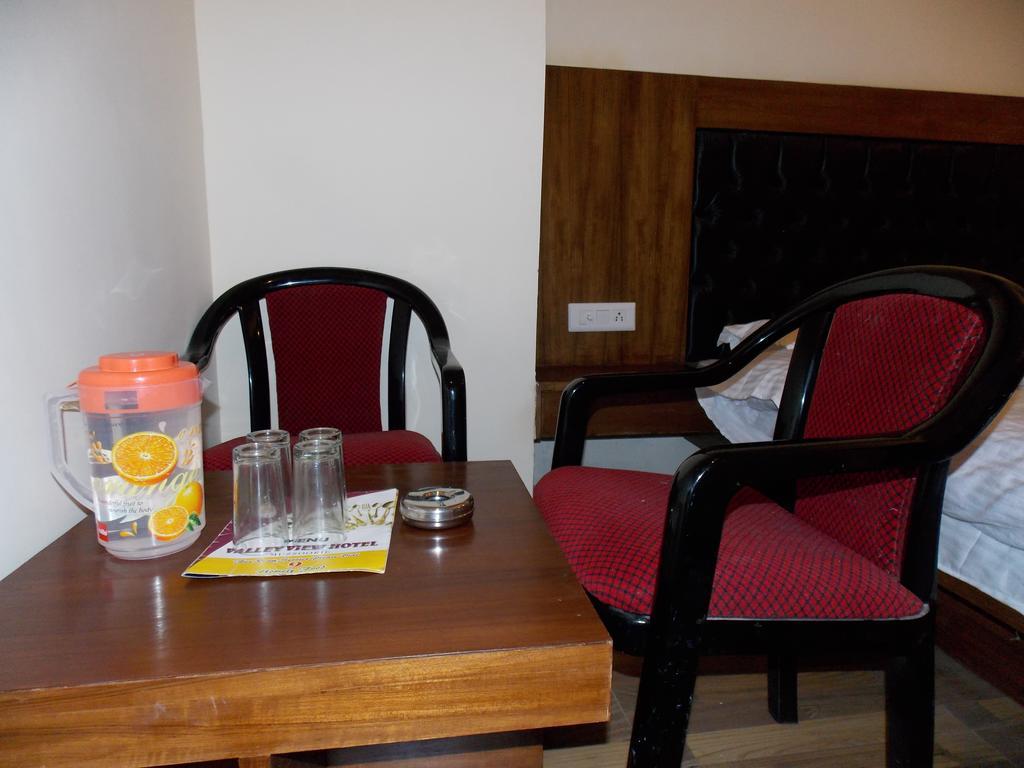 Valley View Hotel Mussoorie Eksteriør billede